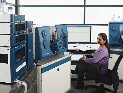 eLearning Path - Screening on SCIEX Triple Quad and QTRAP Systems using Analyst Software foto del producto Front View L-internal